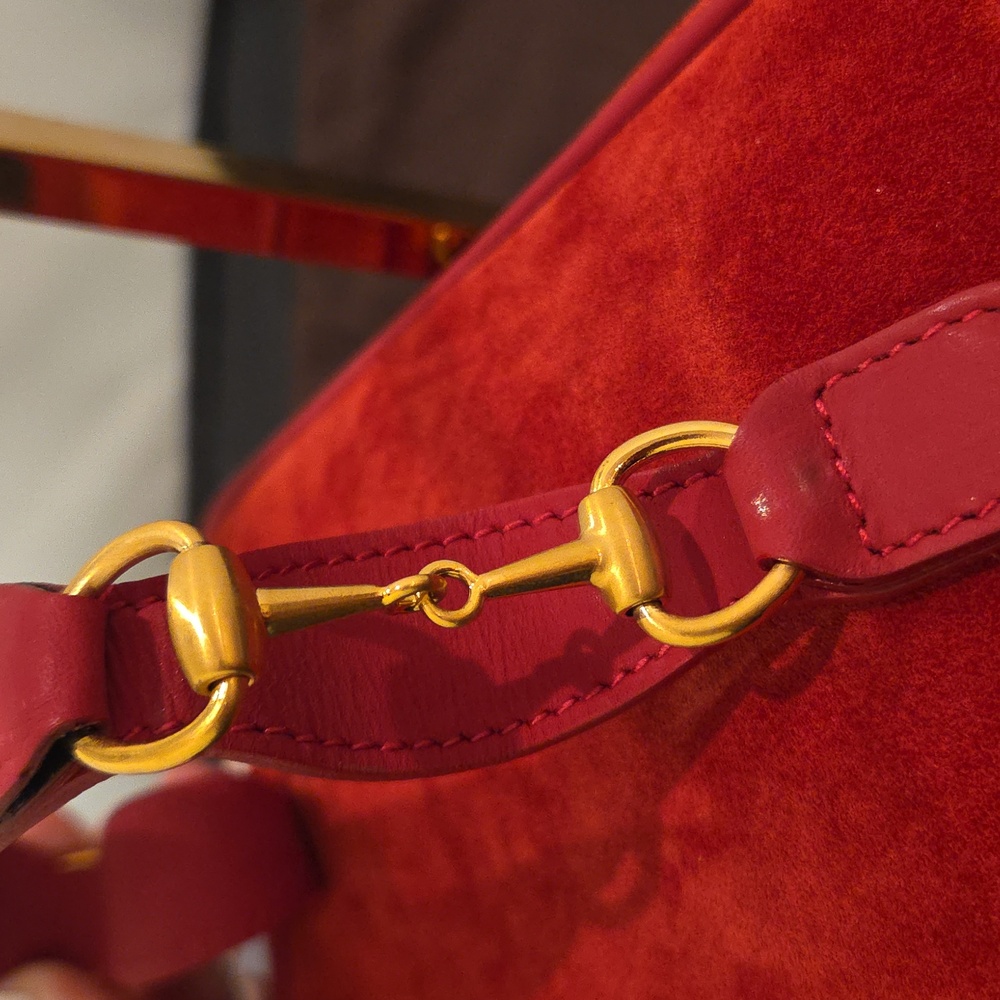 Gucci 1970’S Red Suede Vanity Bag Ultra Rare collectable, excellent cond - Picture 9 of 13